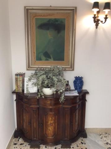 Casa Marele *